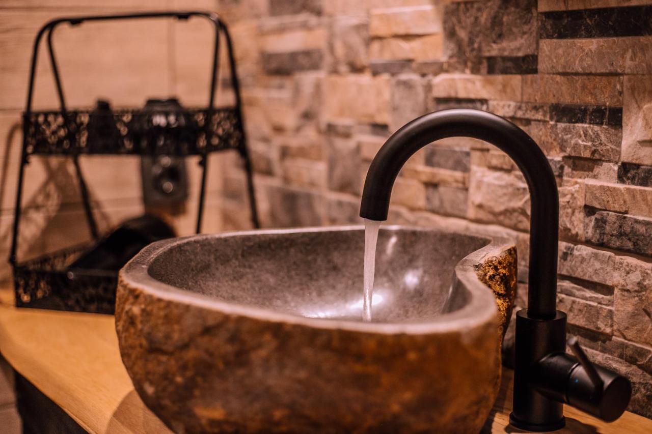 B&B En Wellness De Waalhoeve Angerlo 外观 照片