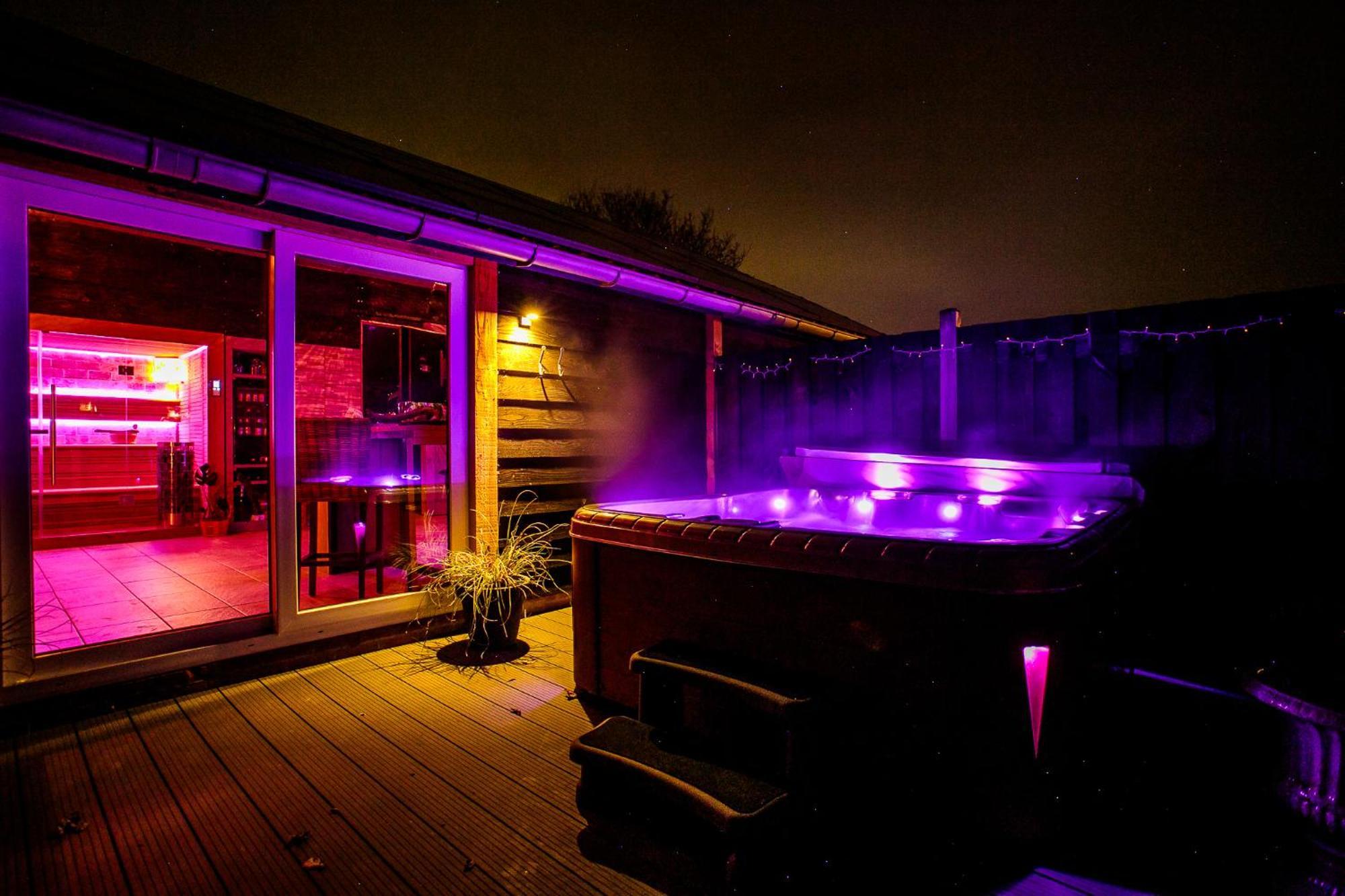 B&B En Wellness De Waalhoeve Angerlo 外观 照片